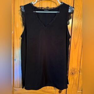 Black Lace Trim Sleeveless Top sz med